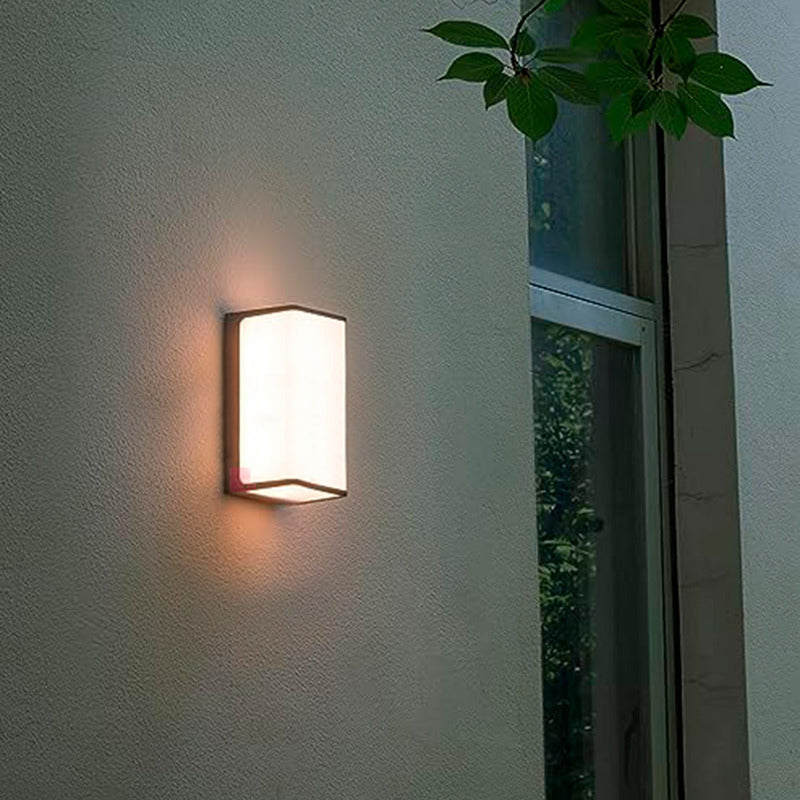Aplique Pared Exterior Guess Iluminacion Led Buena Luz