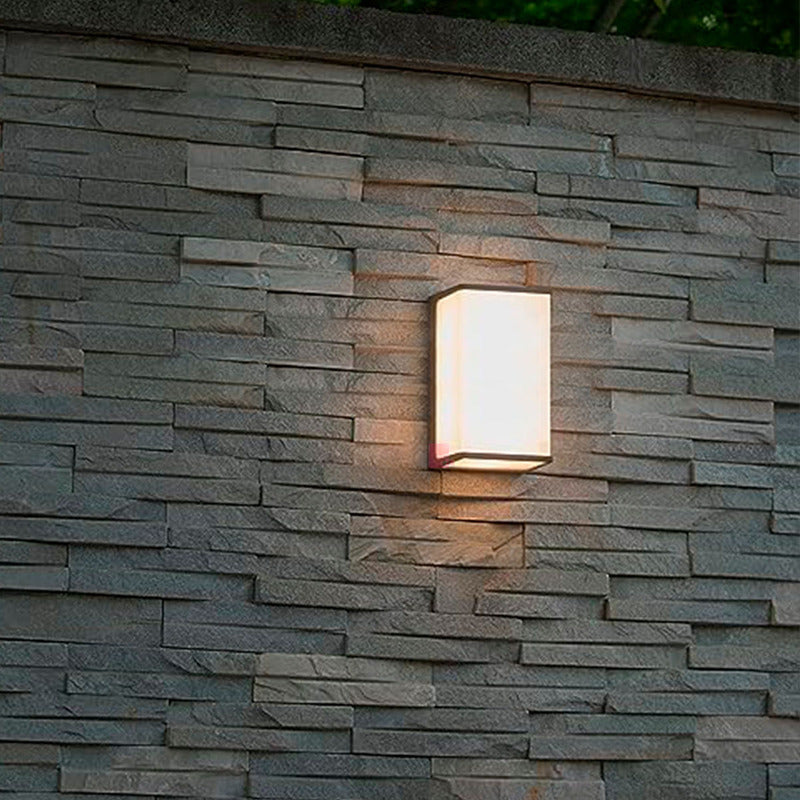 Aplique Pared Exterior Guess Iluminacion Led Buena Luz Estructura Negro