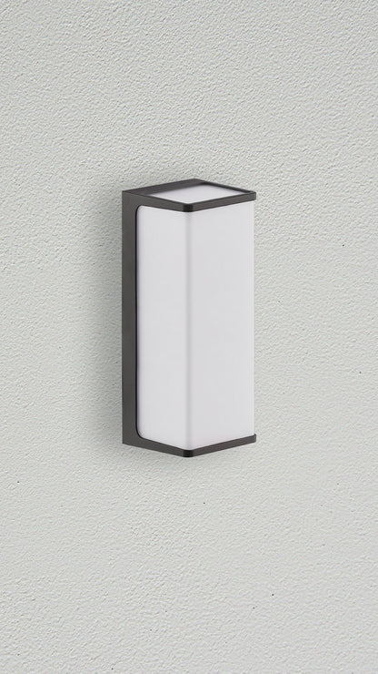 Aplique Pared Exterior Guess Iluminacion Led Buena Luz