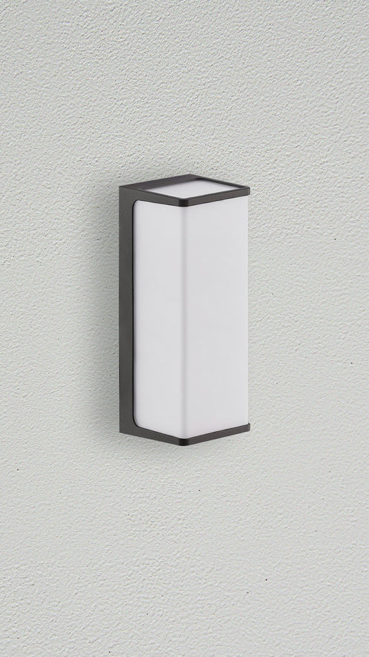 Aplique Pared Exterior Guess Iluminacion Led Buena Luz